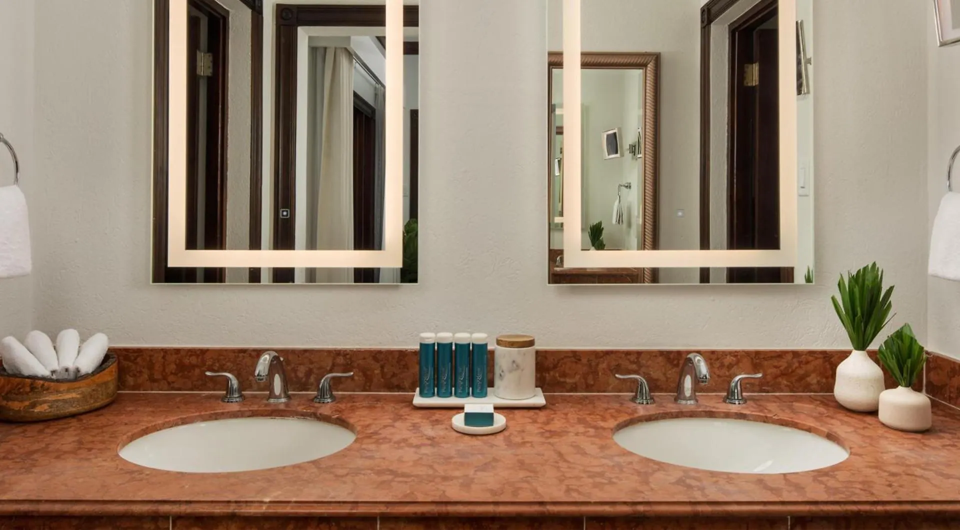 Sandals Royal Plantation All Inclusive - Couples Only (Adults Only) Ocho Rios Feriested