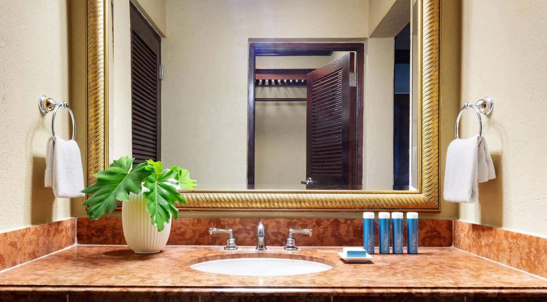 Sandals Royal Plantation All Inclusive - Couples Only (Adults Only) Ocho Rios 5*,