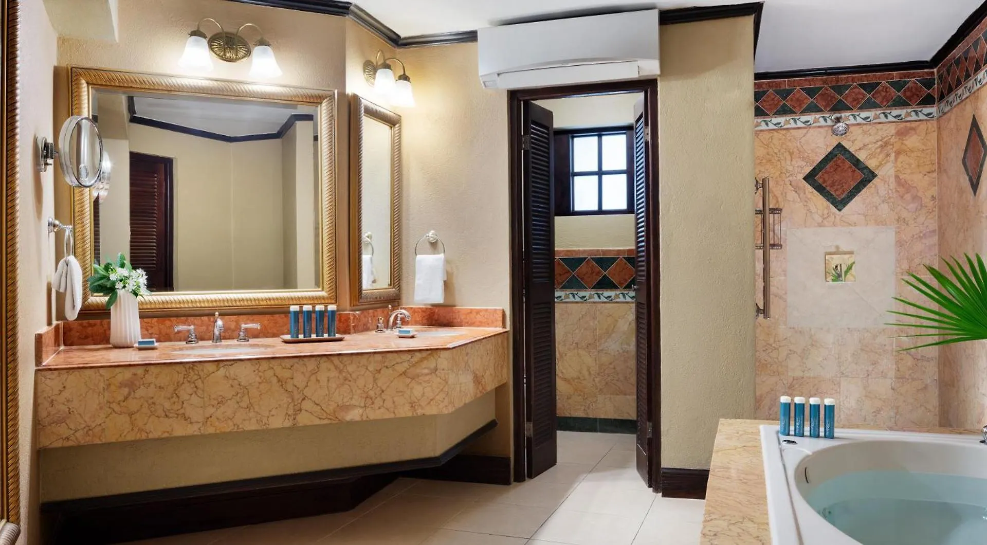 Sandals Royal Plantation All Inclusive - Couples Only (Adults Only) Ocho Rios Feriested